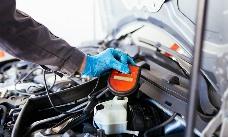 Servis tečnosti na vozilu - zamena tečnosti